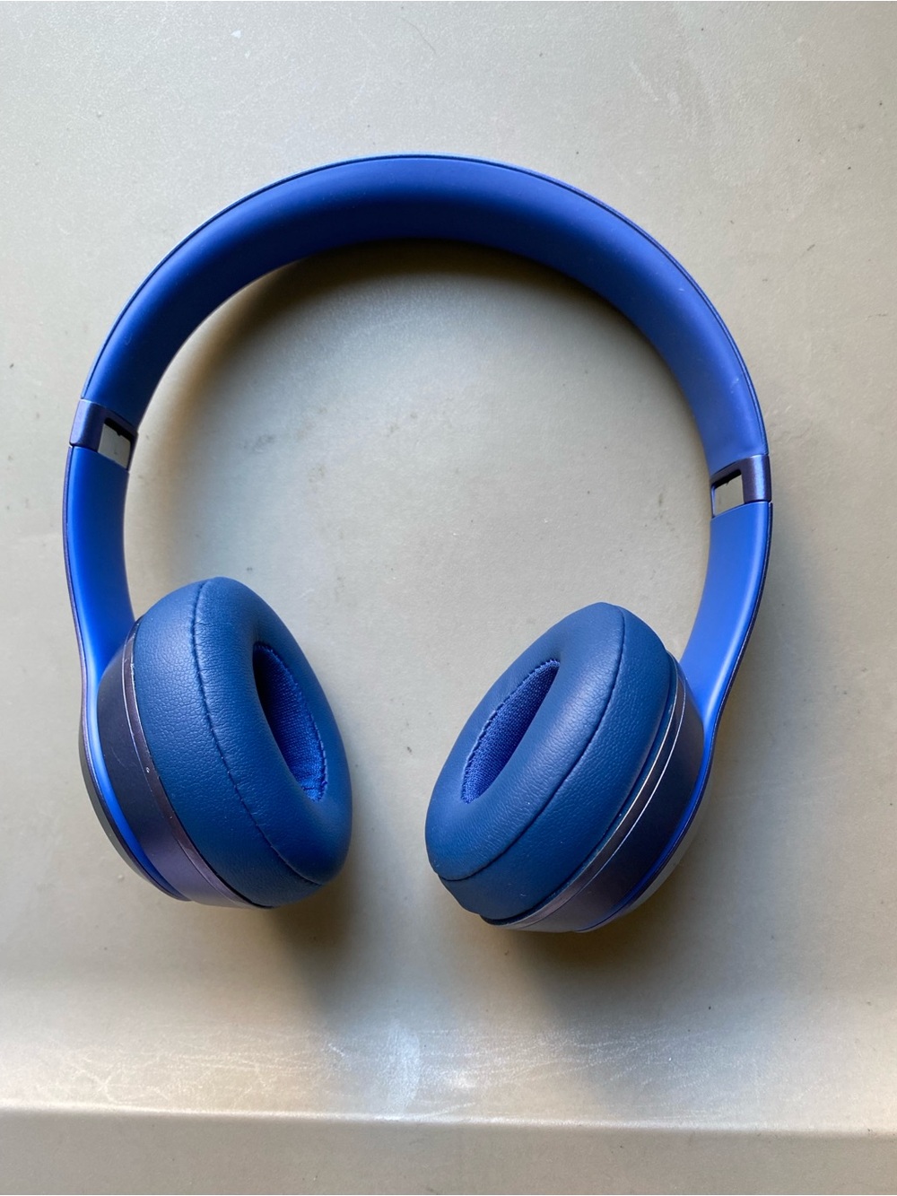 Beats Solo Wired Headphones - Picture 5 of 7